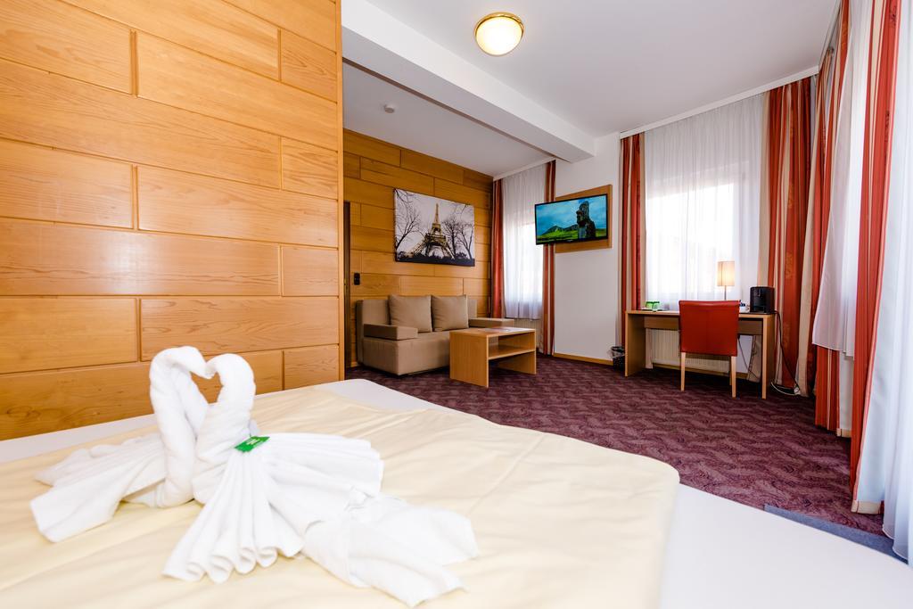 Stadthotel Schwerterbraeu Judenburg Luaran gambar