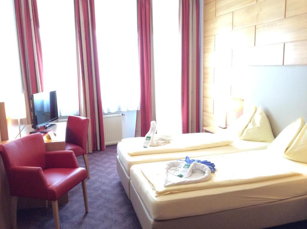 Stadthotel Schwerterbraeu Judenburg Luaran gambar